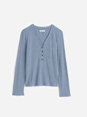 Madewell Ribbed V-Neck Henley Long Sleeve Top in Dusty Blue